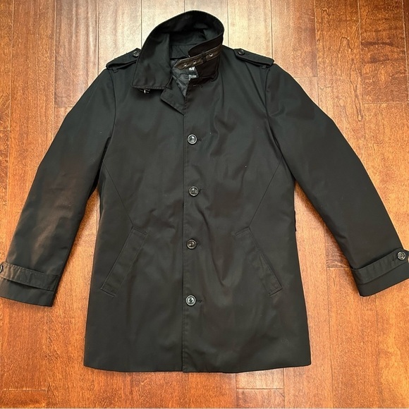H&M Men's Black Belted Coat with Removable Quilted Liner, Size 40R - Picture 1 of 15
